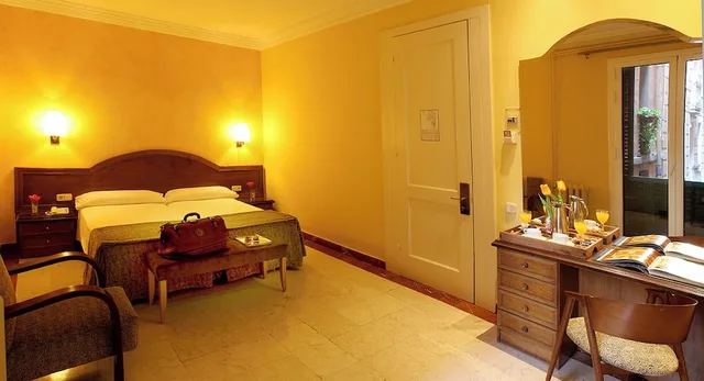 غرفة قياسية بسريرين منفصلين، Hotel Nouvel 2/4