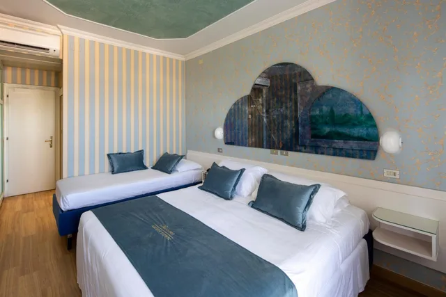 غرفة رباعية بإطلالة على البحر، Des Nations Sul Mare Hotel 2/10