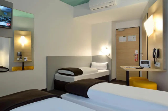Room, Triple, B&B Hotel Leipzig-City 1/1