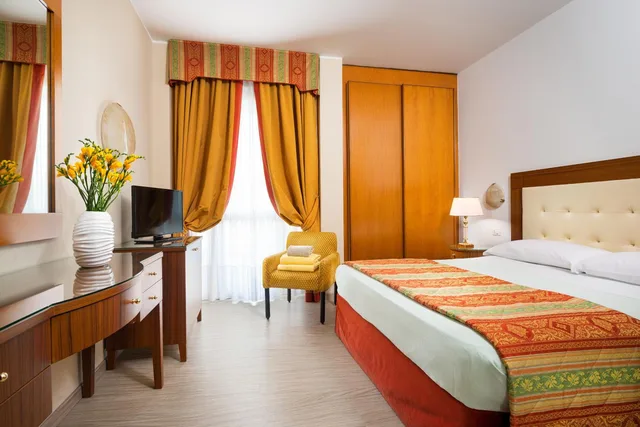 غرفة قياسية بسرير مزدوج أو سريرين منفصلين، Hotel Terme Metropole 1/2
