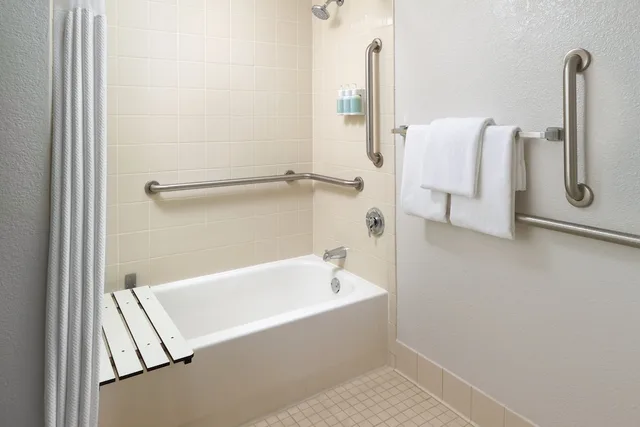 غرفة بسريرين مزدوجين، Courtyard by Marriott Orlando International Drive/Convention Center 3/8