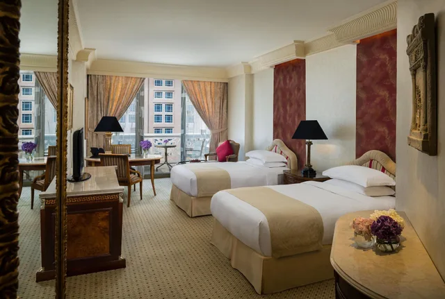Premium, Twin Beds, Club Lounge Access, Smoking, Intercontinental Phoenicia Beirut 1/5