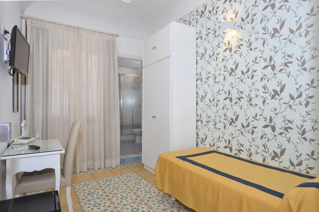 غرفة اقتصادية مفردة، Hotel Settebello 1/7
