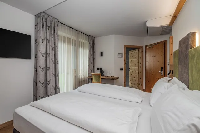 Harmony, King Bed، Hotel Palace Ravelli 2/2