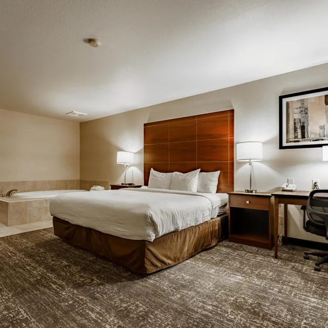 جناح ديلوكس بجاكوزي، Cobblestone Suites Ripon 2/6