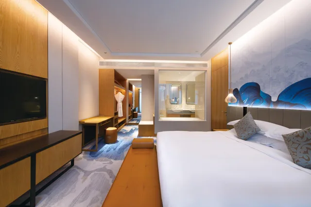 جناح بإطلالة على البحيرة بغرفة نوم واحدة، Crowne Plaza Huzhou 2/4