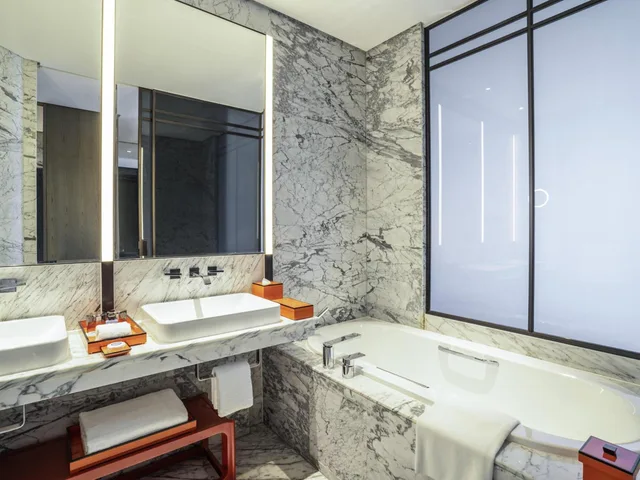 غرفة فاخرة بسرير كينج، Sofitel Hangzhou Yingguan Hotel 4/5