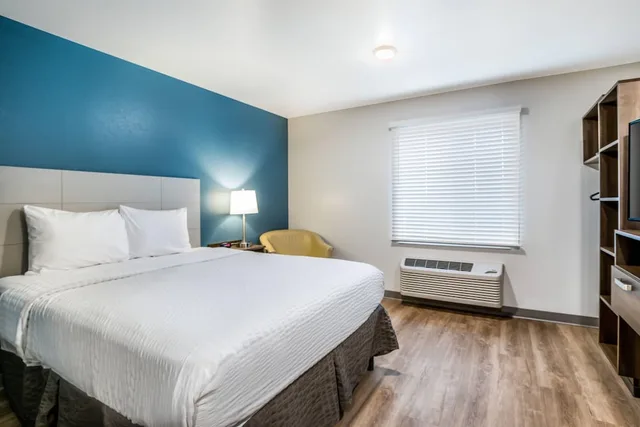 جناح بسرير كوين مع أريكة، WoodSpring Suites Broomfield - Westminster 1/10