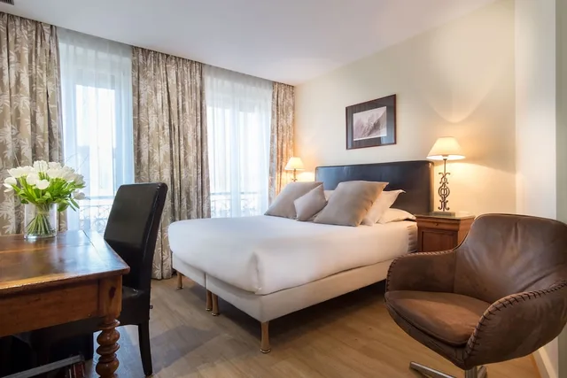 غرفة سوبيريور بسرير مزدوج أو سريرين منفصلين، Waldorf Montparnasse 1/5