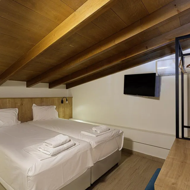 فيلا بـ4 غرف نوم بمسبح خاص بمطبخ، Filion Suites Resort And Spa 2/10