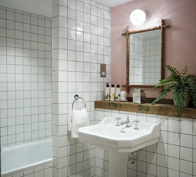 Room, Double or Twin Bed, Artist Residence 6/7