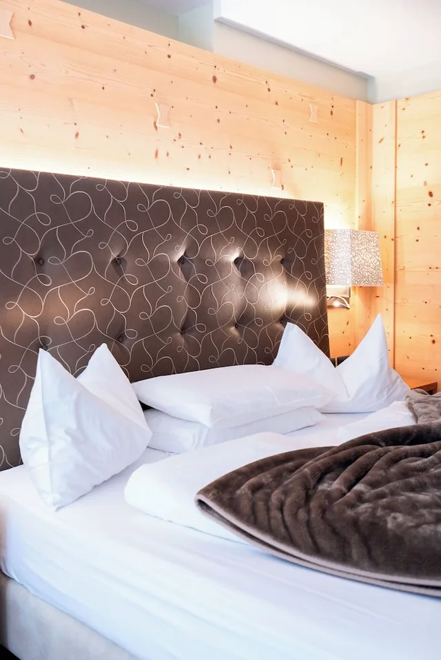 Junior Suite, Queen Bed, Hotel Cesa Tyrol 3/4