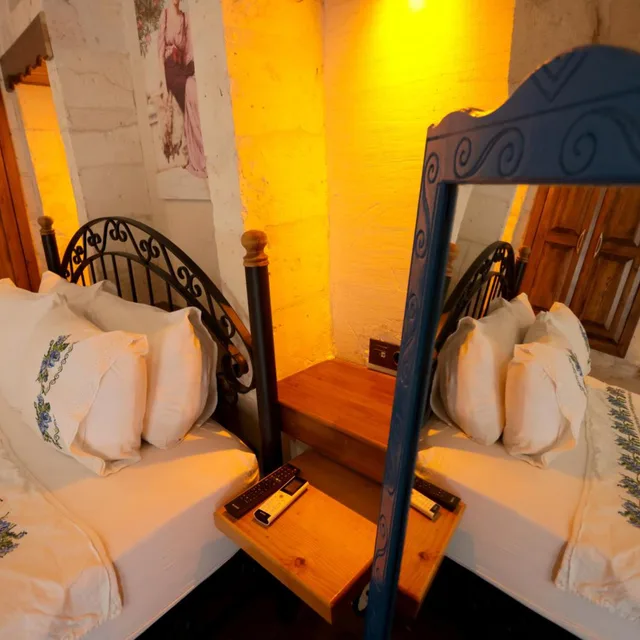 Room, Double Bed, Garden View, Astarte Hotel 7/10