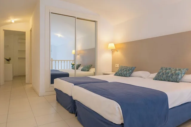 غرفة بسريرين منفصلين، htop Caleta Palace 1/10