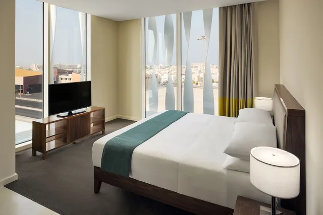 جناح بسرير كينج بغرفة نوم واحدة بمطبخ للمدخنين، ستايبريدج سويتس الخبر(Staybridge Suites Al Khobar) 5/10