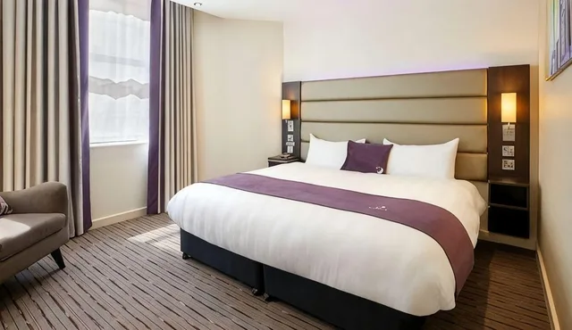 Universal, Accessible، Premier Inn London Wandsworth 2/2