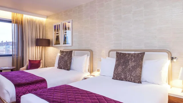 Premium, 2 Double Beds, Crowne Plaza London - Kings Cross 6/10