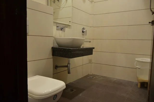 OYO Rooms Railway Station Exit Gate, Amritsar 56/60