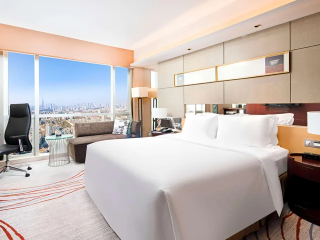 غرفة سوبيريور بسرير مزدوج بإطلالة على المدينة، Sofitel Galaxy Nanjing 1/1