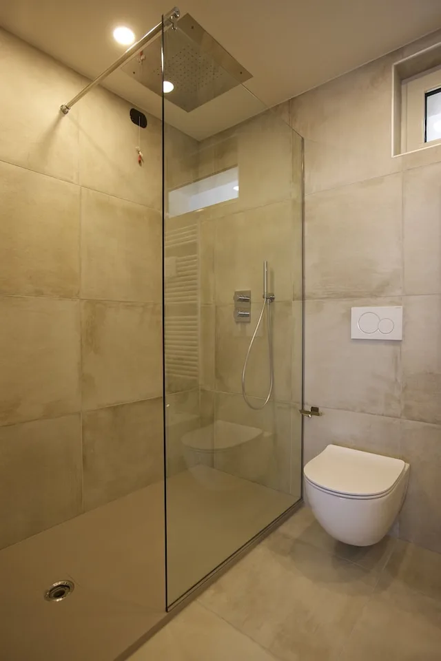 جناح بسريرين كوين بإطلالة على البحيرة مع أريكة، Al Campanile Aparthotel Suite 6/7