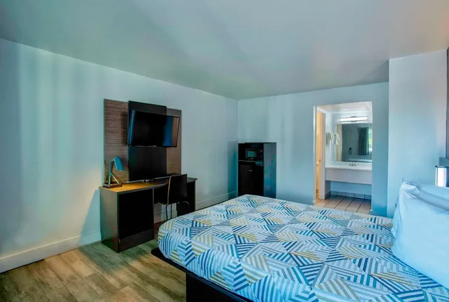 غرفة قياسية بسرير مزدوج، Motel6 Tucson, AZ - East Williams Center 3/7