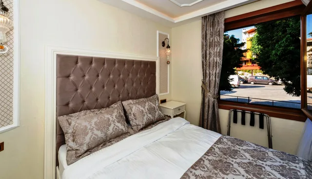 Standard, Single, Double Bed, Zeynep Sultan Hotel 3/3