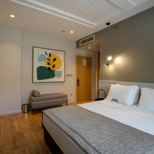 غرفة بسرير مزدوج بشرفة، Baleze Boutique Hotel 4/8