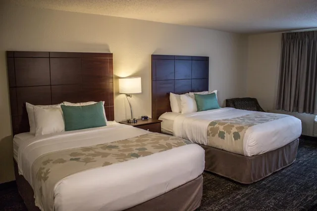 Room, 2 Queen Beds, Cobblestone Suites Oshkosh 8/8