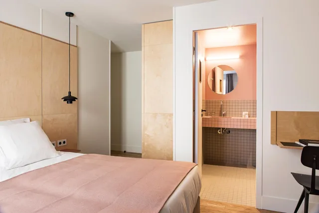 Room, Triple, Single Bed, New Hotel Opera 8/10