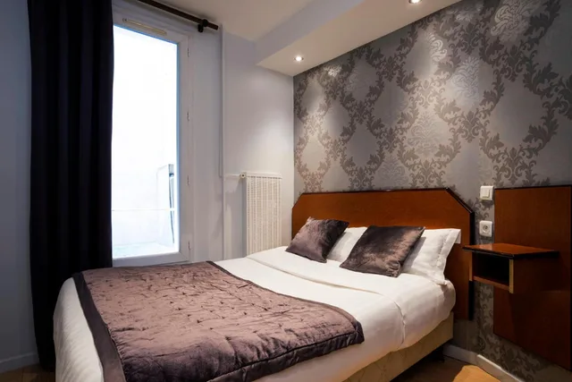 Room, Single, Du Bresil 2/5