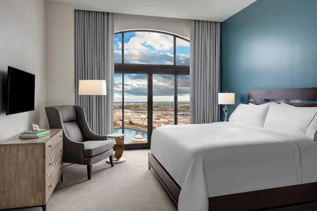 1 Bedroom, Executive, Suite, ELEMENT HUNTSVILLE 1/4