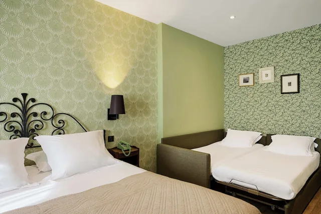 غرفة عائلية بسرير مزدوج مع أريكة، Hotel Le Grimaldi by HappyCulture 1/10