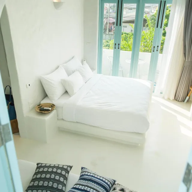 غرفة بسرير مزدوج بشرفة، Resort de Paskani 2/9