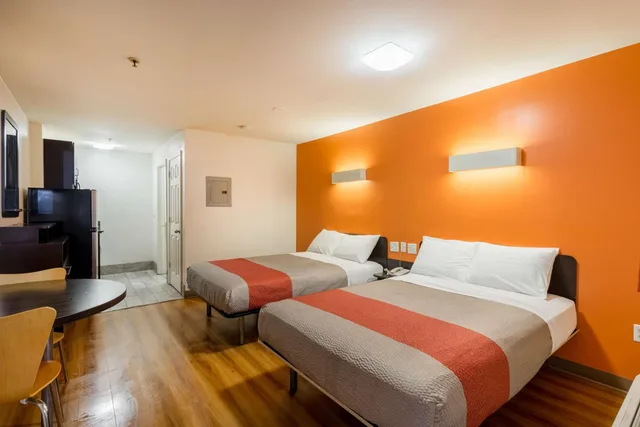 غرفة ديلوكس رباعية، Motel6 Greenville, SC 1/10