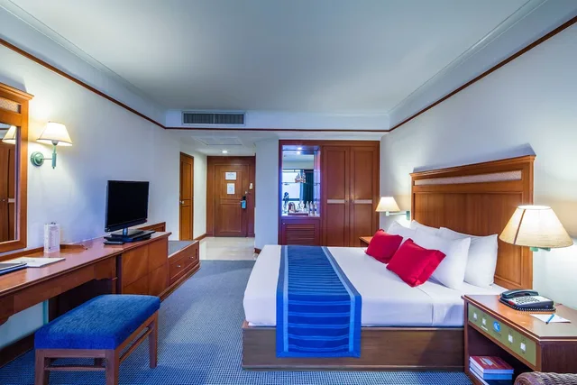 Horizon، Cholchan Pattaya Beach Resort 6/10
