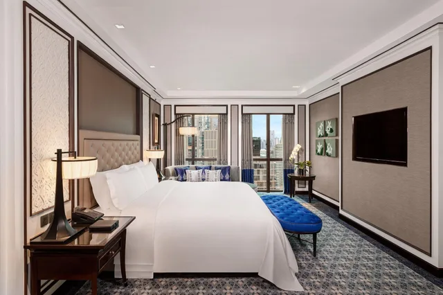 1 Bedroom, Royal, Suite, Club Lounge Access, THE ATHENEE HOTEL, A LUXURY COLLECTION HOTEL BANGKOK 3/4
