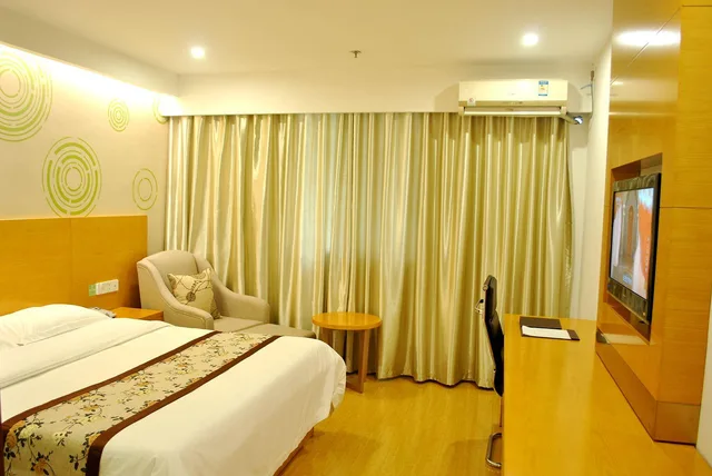 غرفة بسرير مزدوج، GreenTree Inn Chizhou High-Speed Railway Station Hotel 2/3