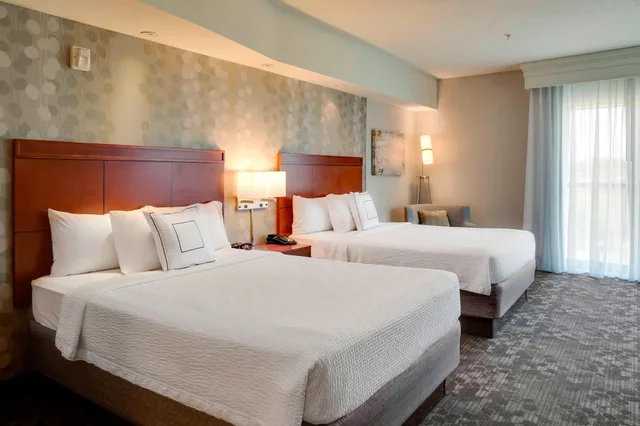 جناح استوديو بسريرين كوين بغرفة نوم واحدة مع أريكة، Courtyard Statesville Mooresville/Lake Norman 2/3