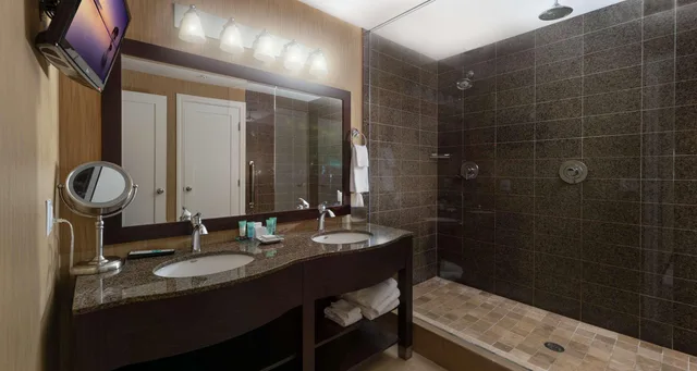 Premium, King Bed, Water View, Sofa، Prestige Oceanfront Resort, WorldHotels Luxury 4/4