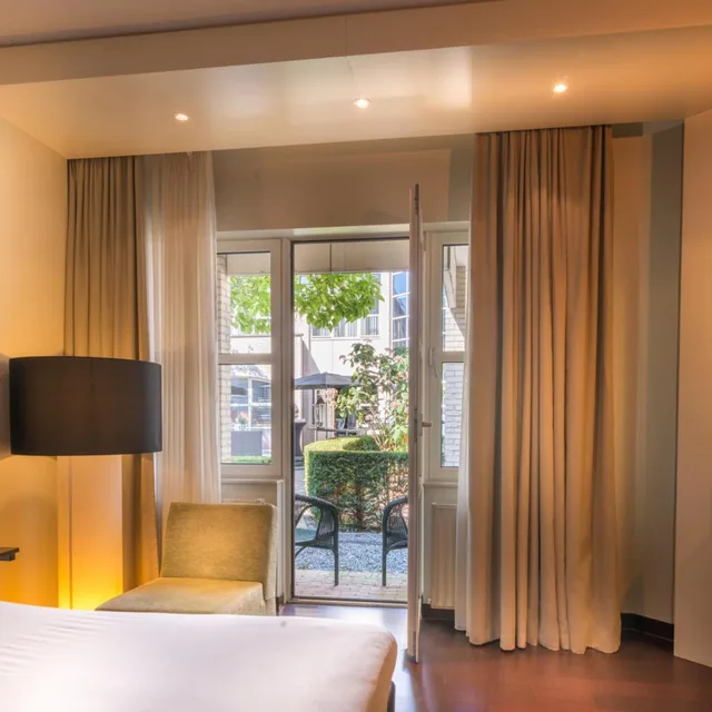 جناح جونيور، Golden Tulip Ampt Van Nijkerk 6/10