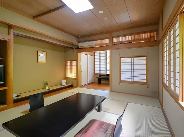 Japanese, 5 Futon Beds, Yumerindo 1/1
