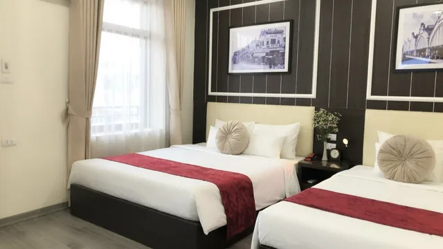 Room, Triple, 1 Queen and 1 Single Bed, City View, Balcony, Hanoi Elpis Hotel 3/5