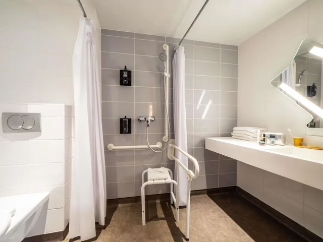 غرفة بسرير مزدوج لذوي الإعاقة، Ibis Budget Paris Clichy Mairie 3/3