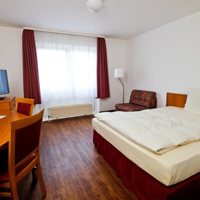 Room, Single, Apart Hotel Studio 20km from Hannover 1/9