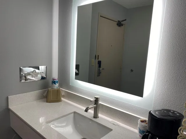 استوديو بسرير كينج، AmericInn by Wyndham Viroqua 2/2