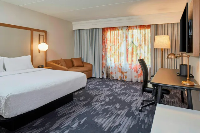 غرفة، Fairfield Inn & Suites Albany Airport 2/3