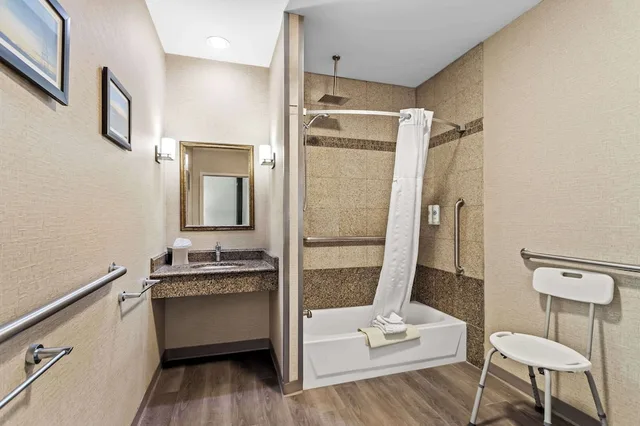 Suite, 2 Queen Beds, Sofa, Accessible, Comfort Suites Roswell, NM 6/7