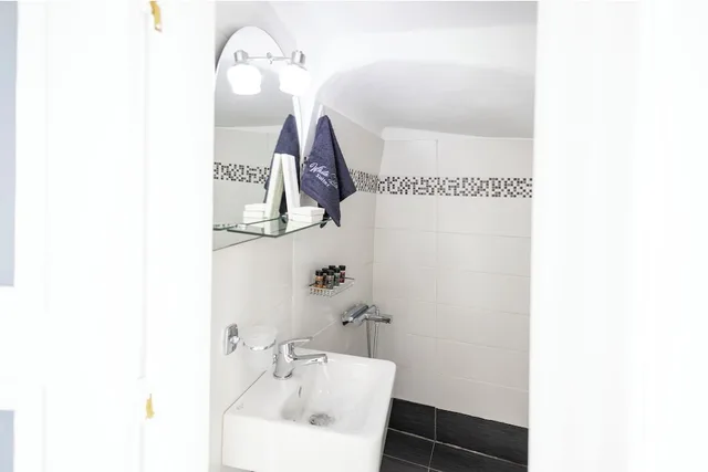استوديو بسرير مزدوج بإطلالة على البحر، White Side Suites 3/3