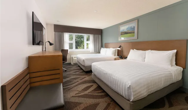 Room, 2 Queen Beds, Prestige Hudson Bay Lodge & Conference Centre, WorldHotels 2/4