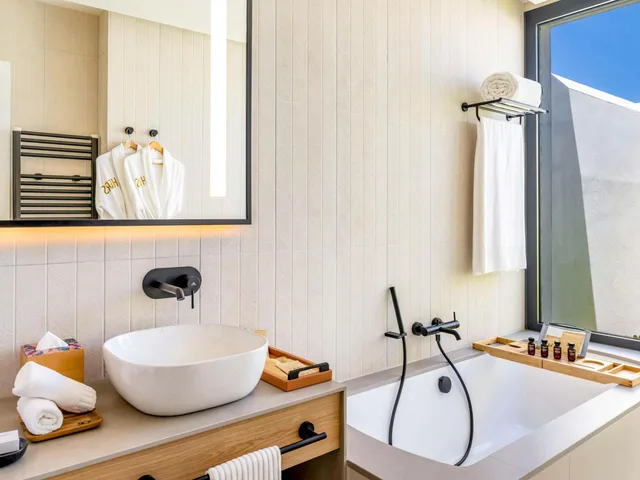 So Comfy, Family, SO/Sotogrande Spa & Golf Resort Hotel 7/10